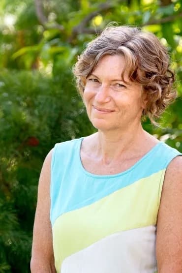 Dr Marilynne Kirshbaum